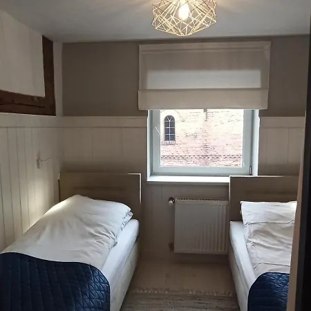 Mieszkanie W Kamienicy 4c Apartment