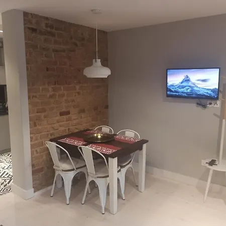 Mieszkanie W Kamienicy 4c Apartment *
